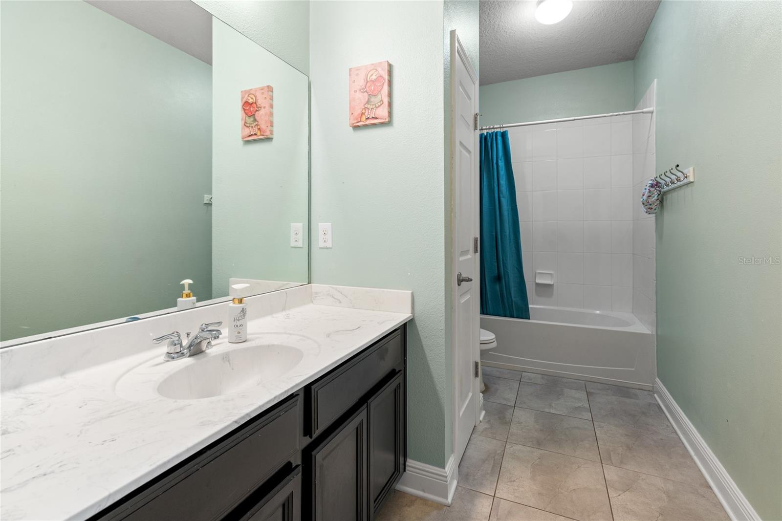 WELLINGTON MANOR PH 2 - Residential