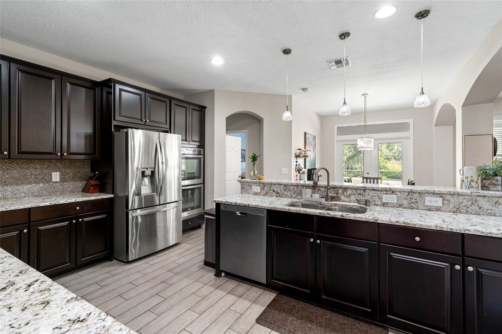 WELLINGTON MANOR PH 2 - Residential