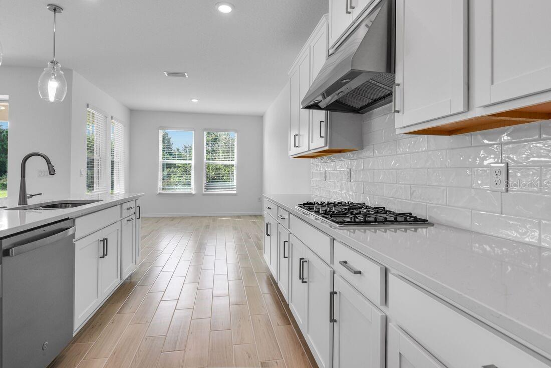 846 JUNONIA BOULEVARD