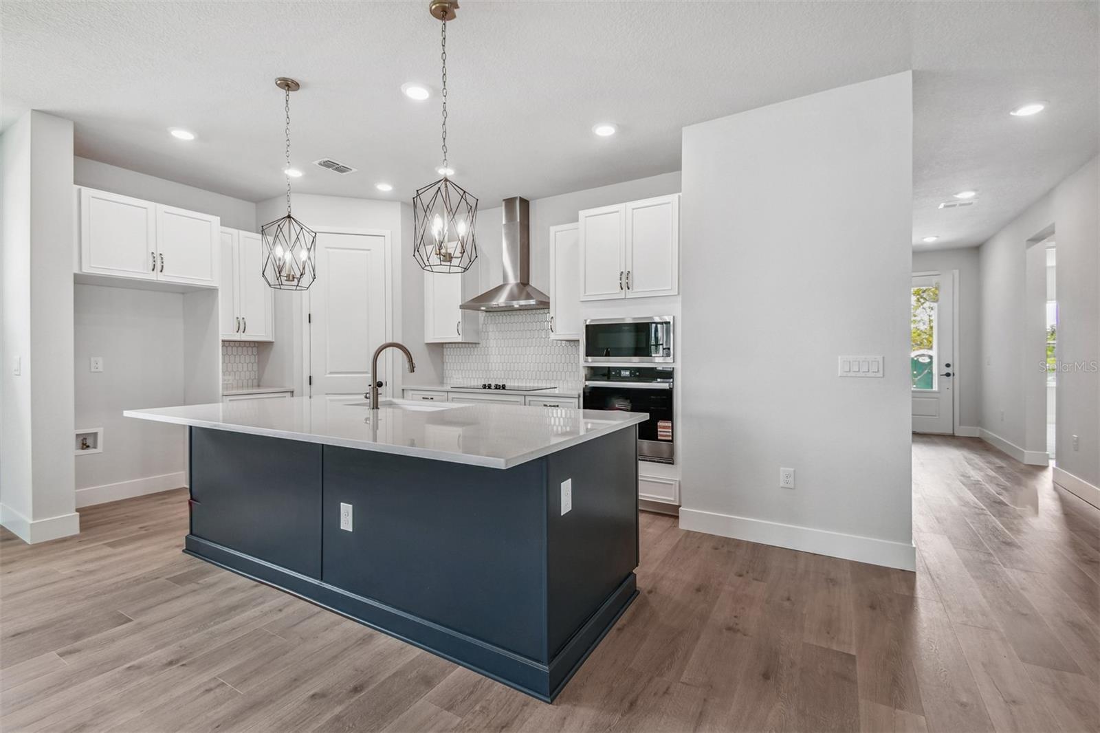 10657 CRESCENT CREEK CROSSING