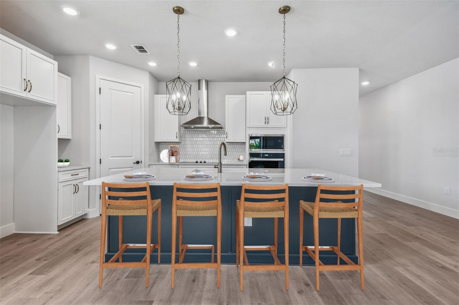 10657 CRESCENT CREEK CROSSING