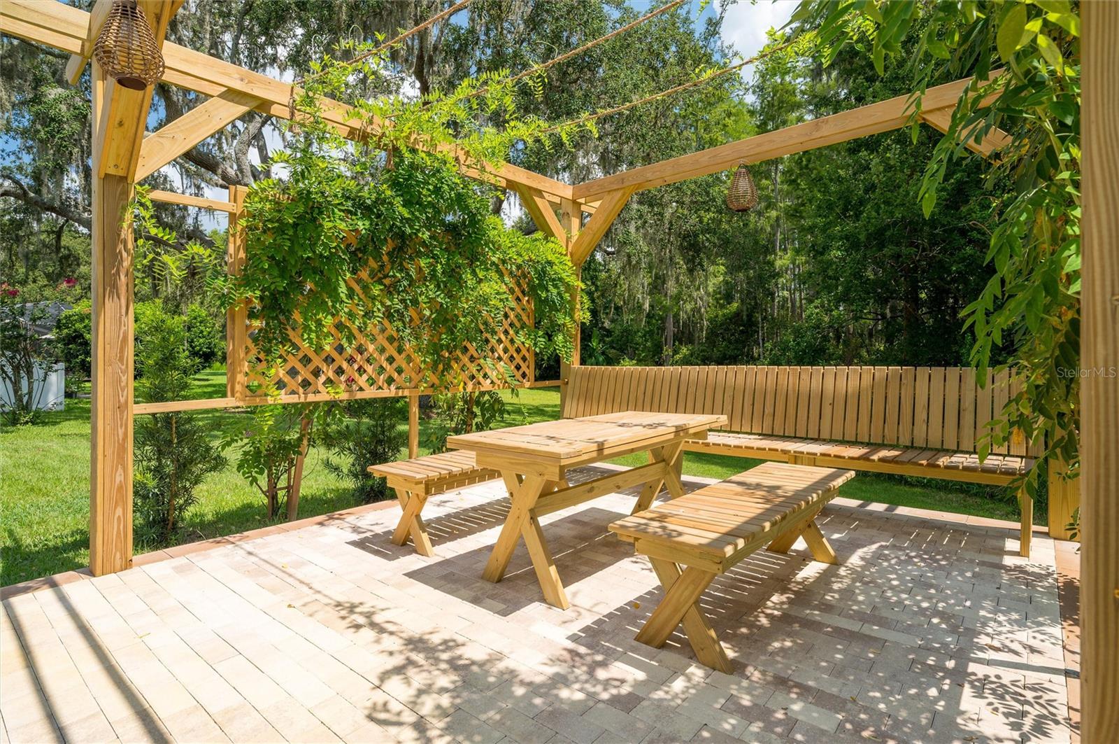 HUNTERS RIDGE - Residential