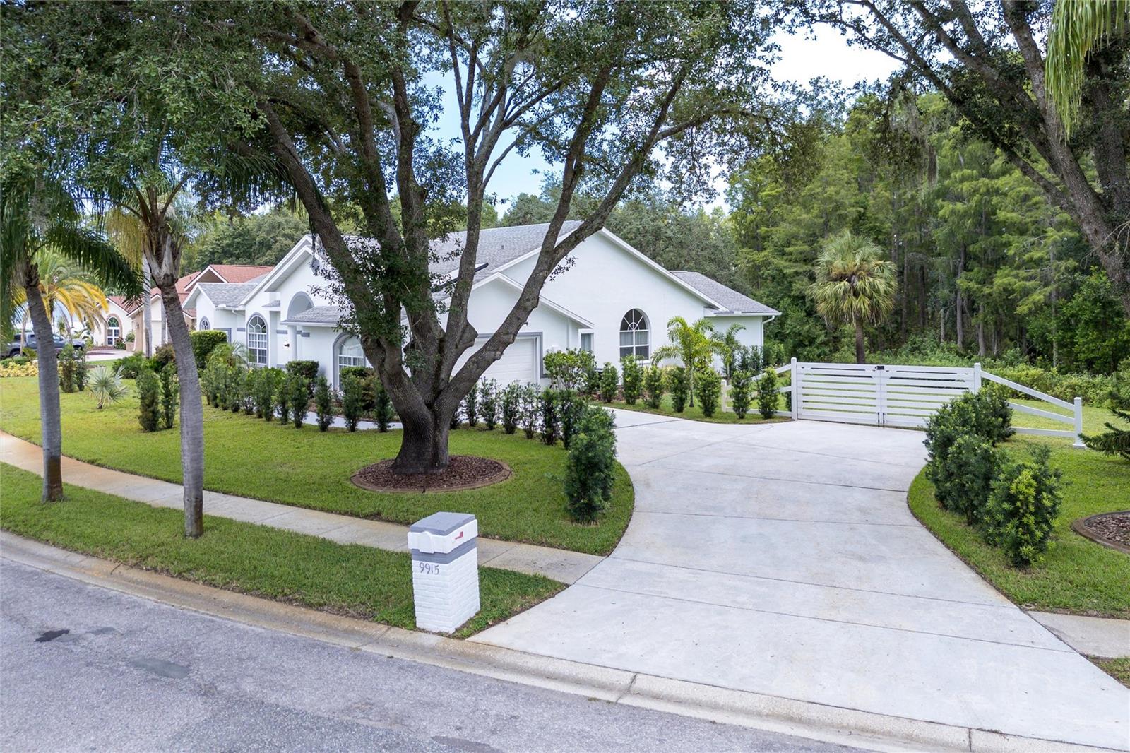 HUNTERS RIDGE - Residential