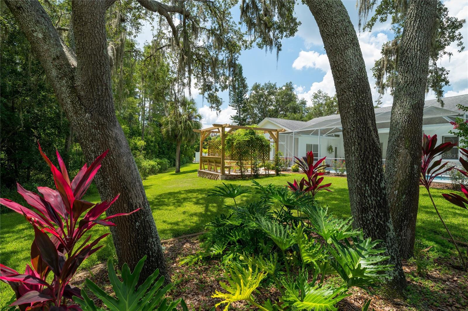 HUNTERS RIDGE - Residential