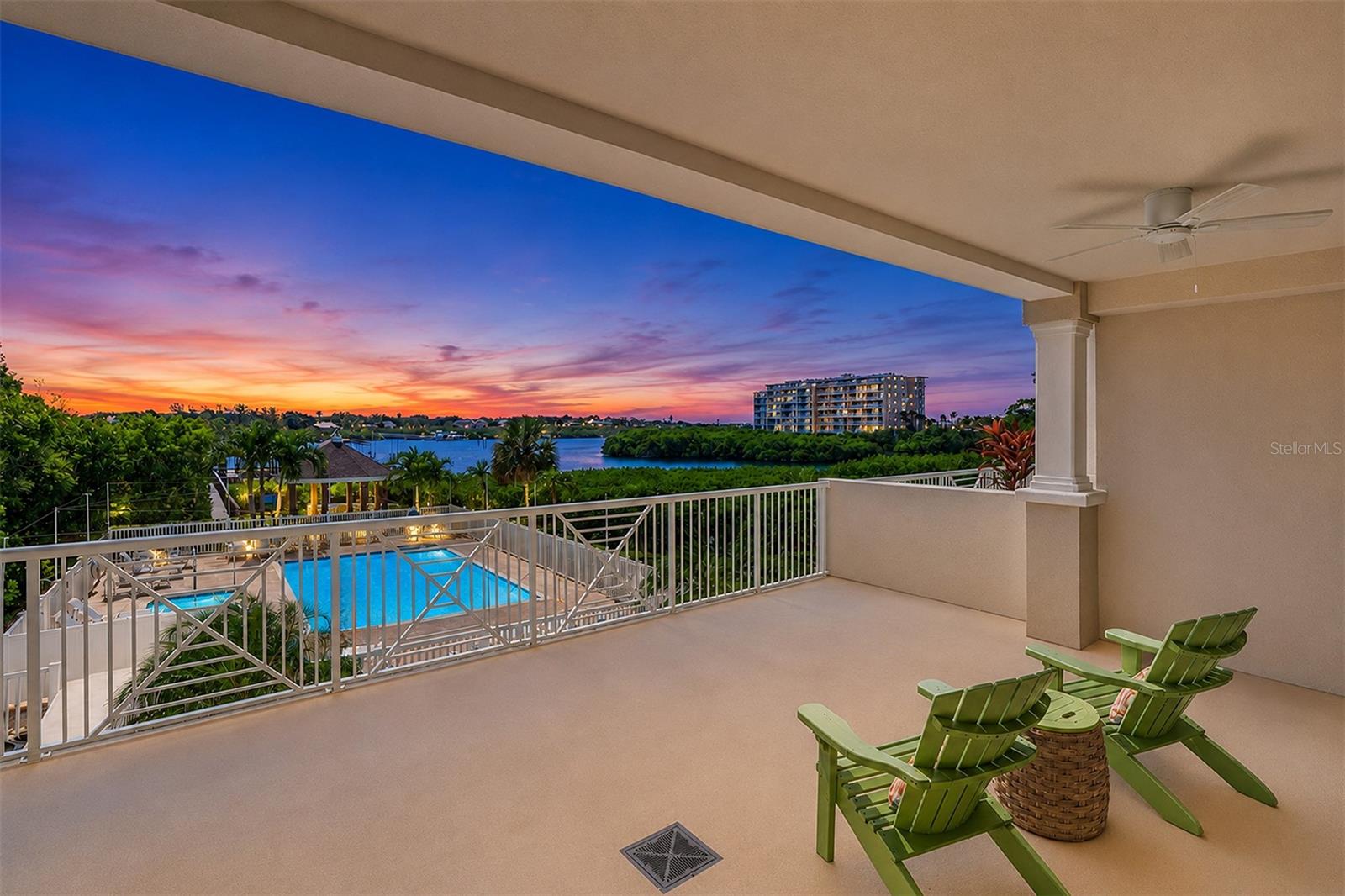 19519 GULF BOULEVARD 202