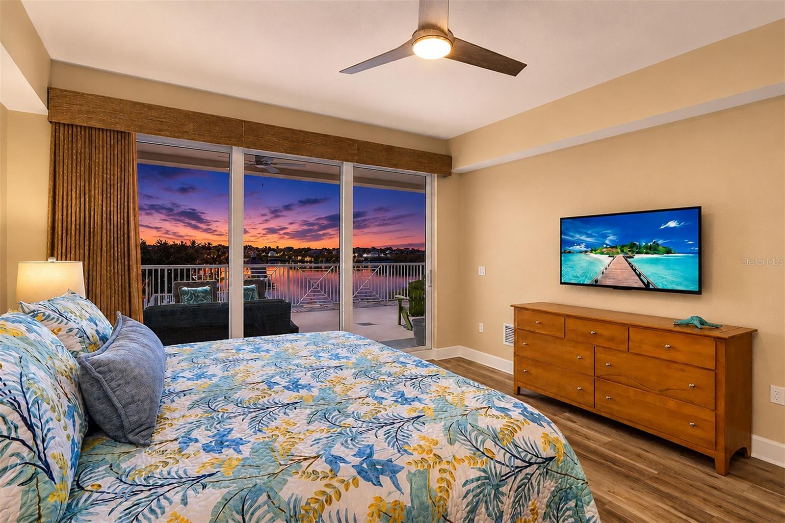 19519 GULF BOULEVARD 202
