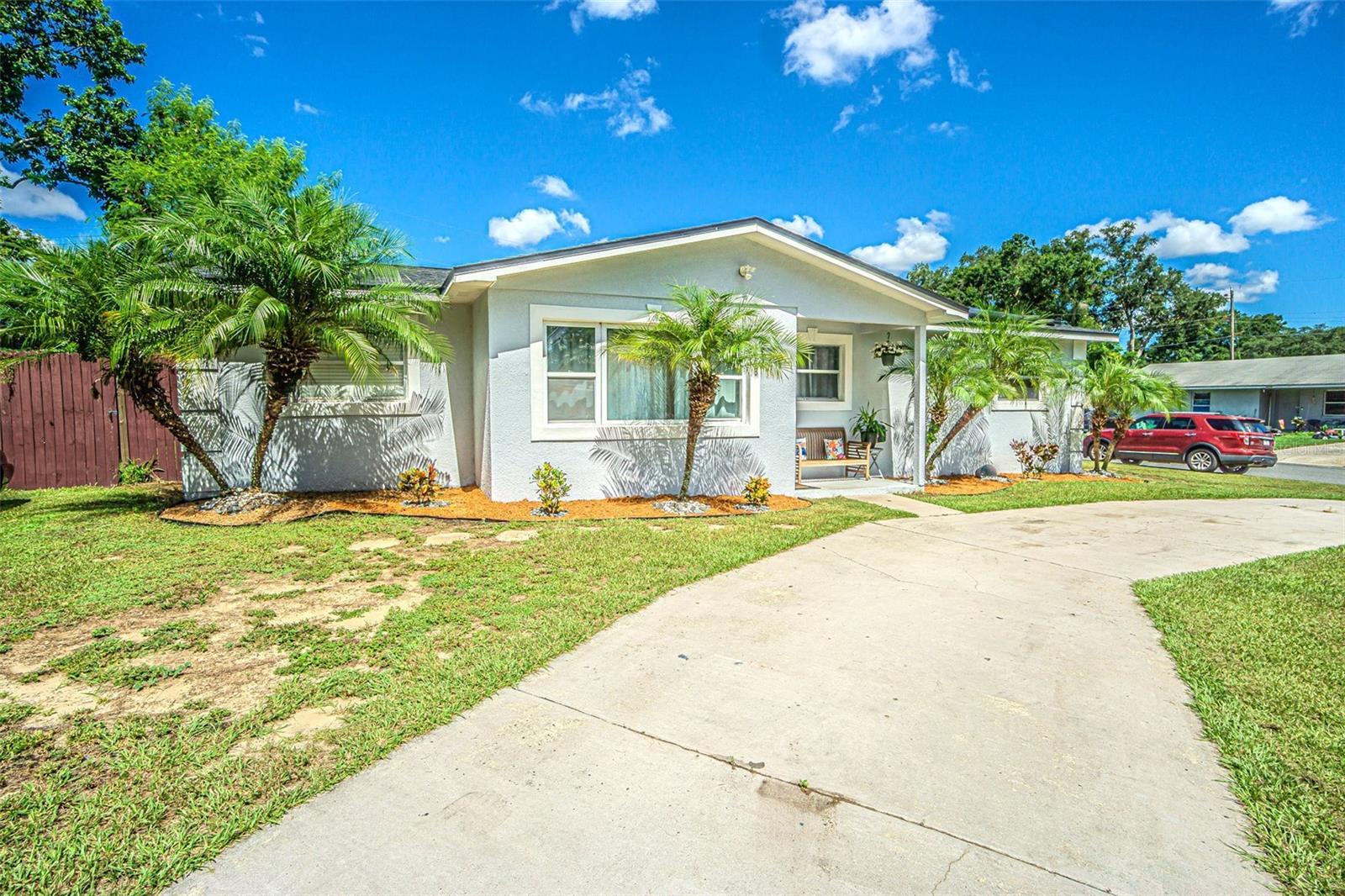 5905 APRIL STREET E