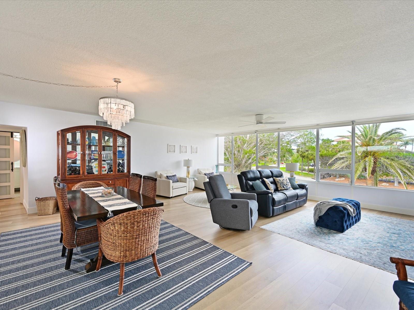 SANDS POINT - Residential