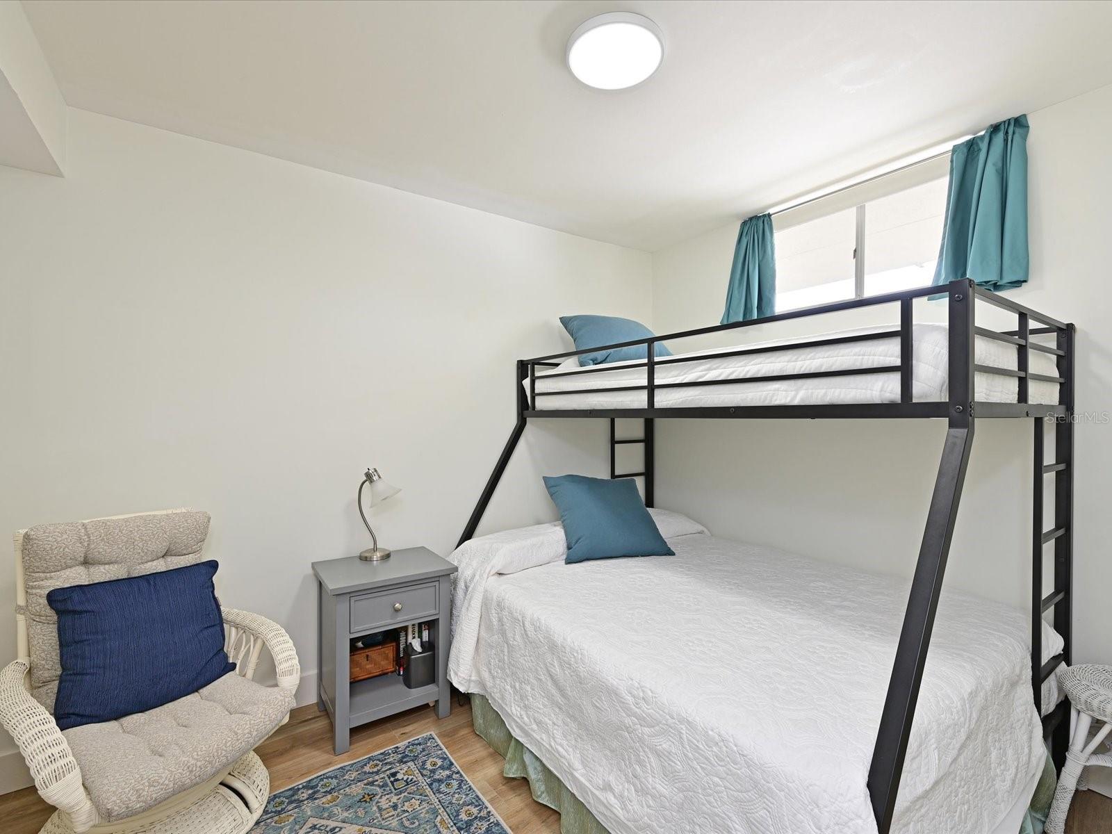 SANDS POINT - Residential