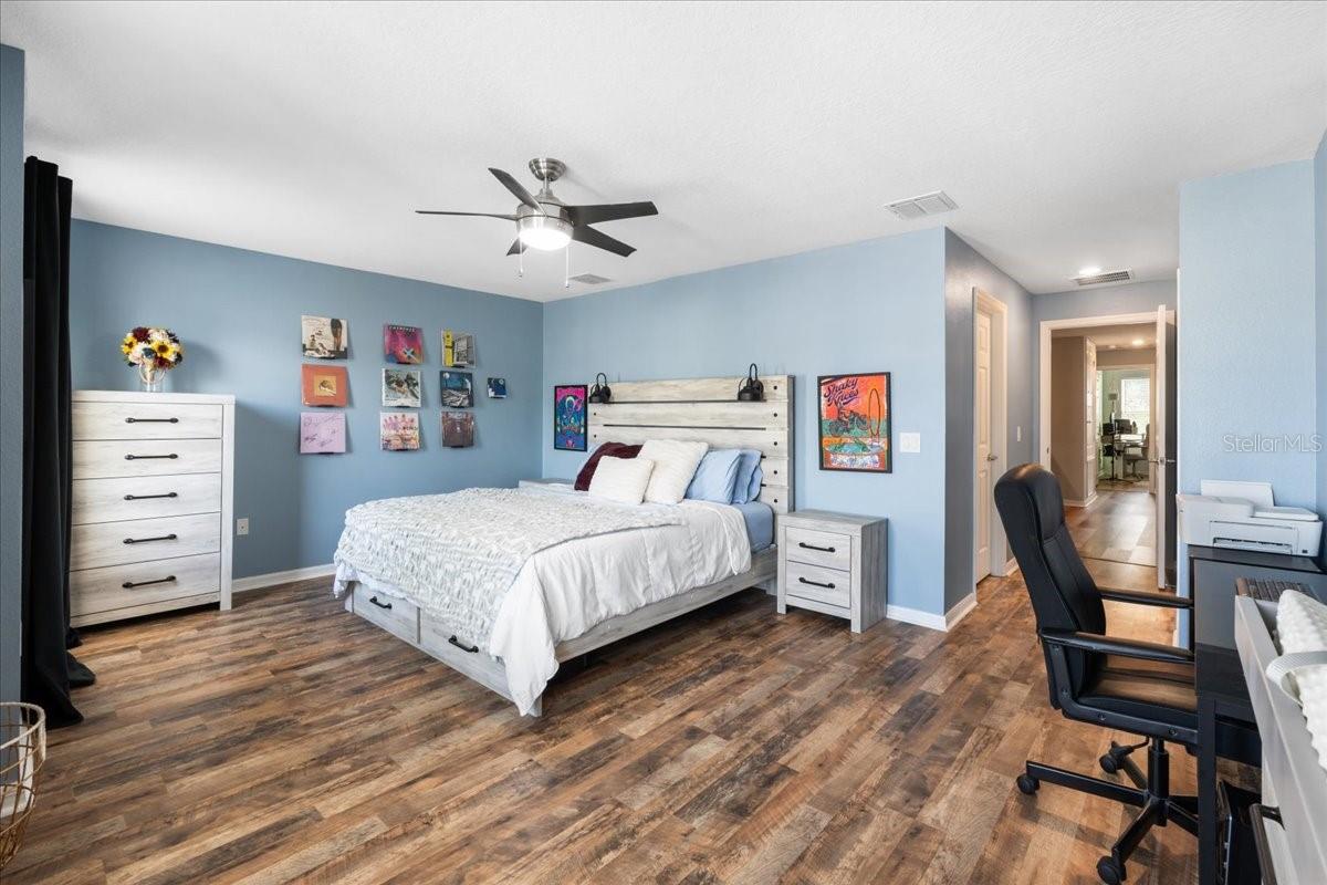 BELLA PARC - Residential