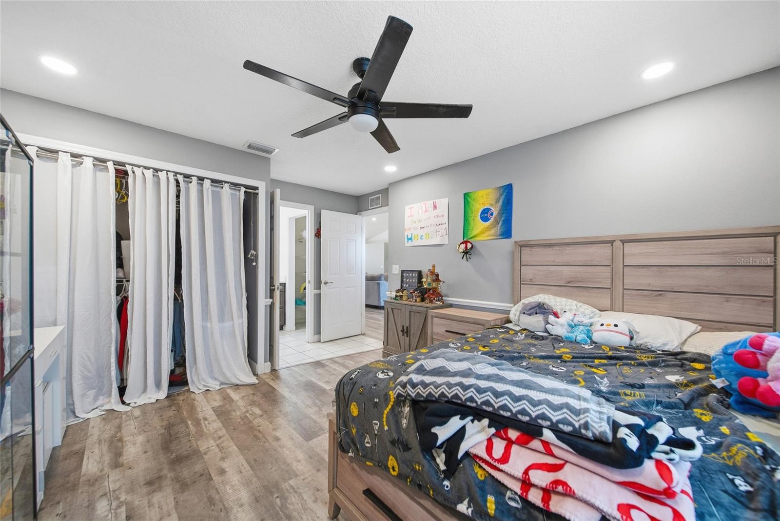 2SG | RIVERGLEN UNIT 2 - Residential