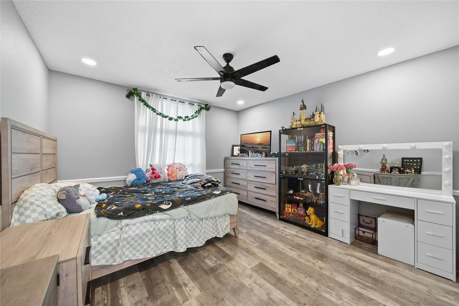 2SG | RIVERGLEN UNIT 2 - Residential