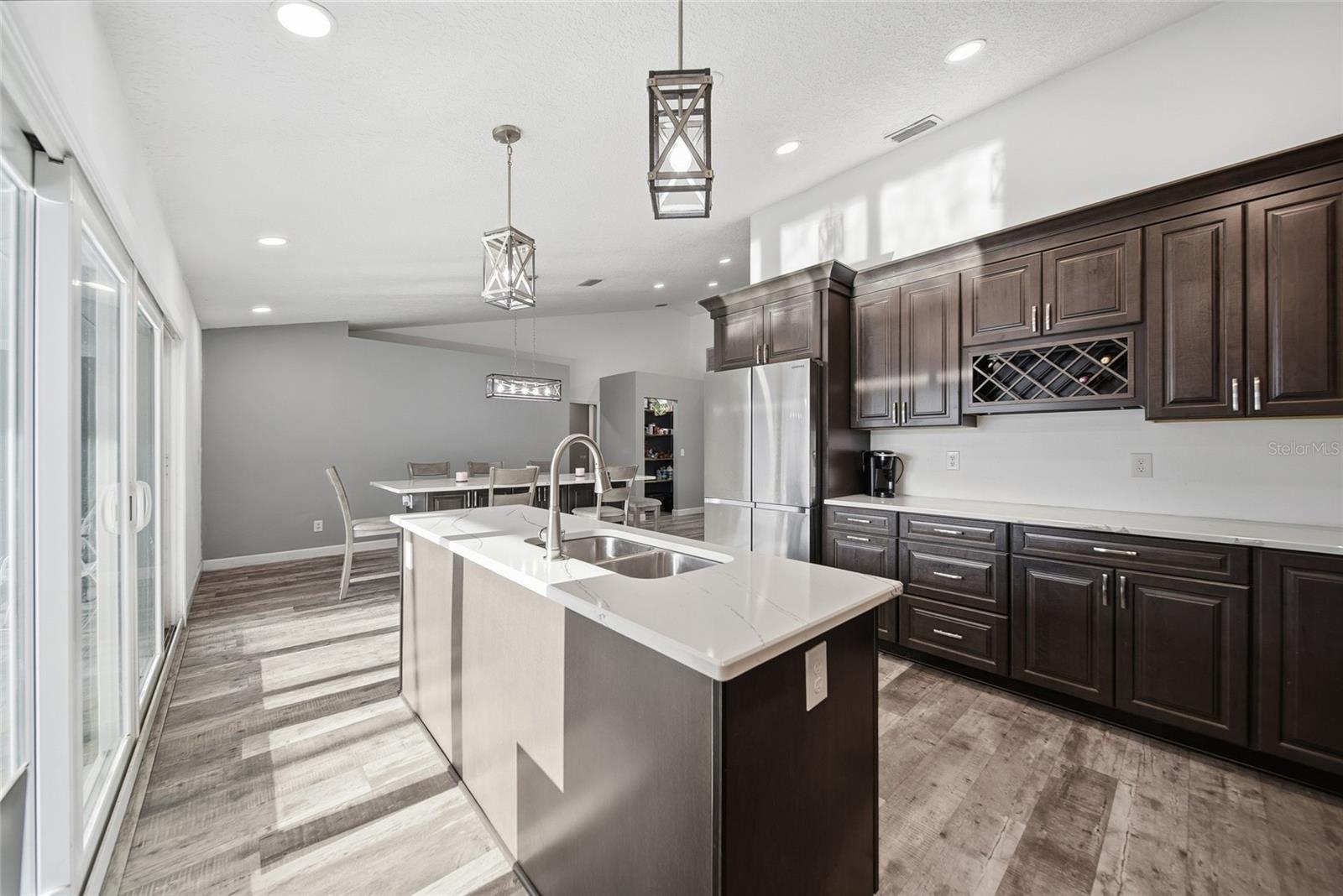 2SG | RIVERGLEN UNIT 2 - Residential