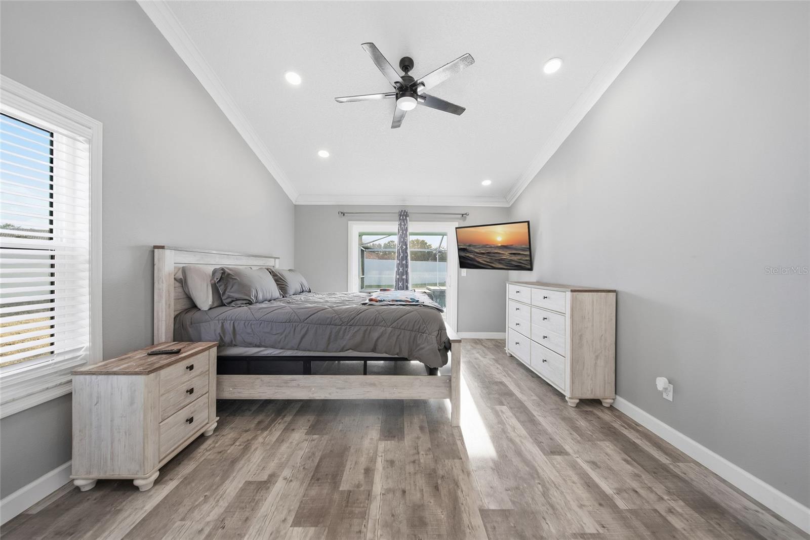 2SG | RIVERGLEN UNIT 2 - Residential