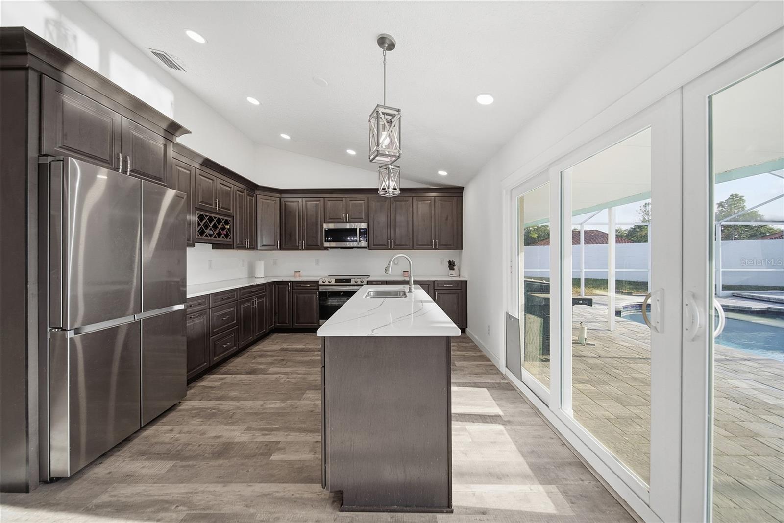 2SG | RIVERGLEN UNIT 2 - Residential