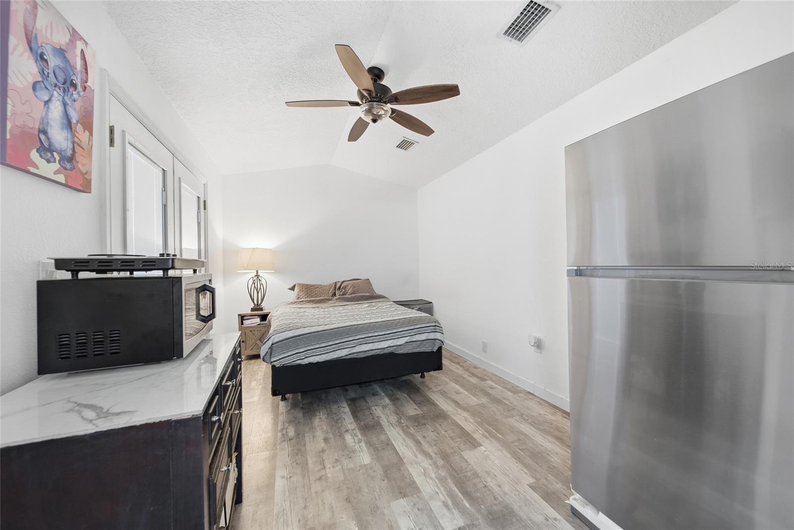 2SG | RIVERGLEN UNIT 2 - Residential