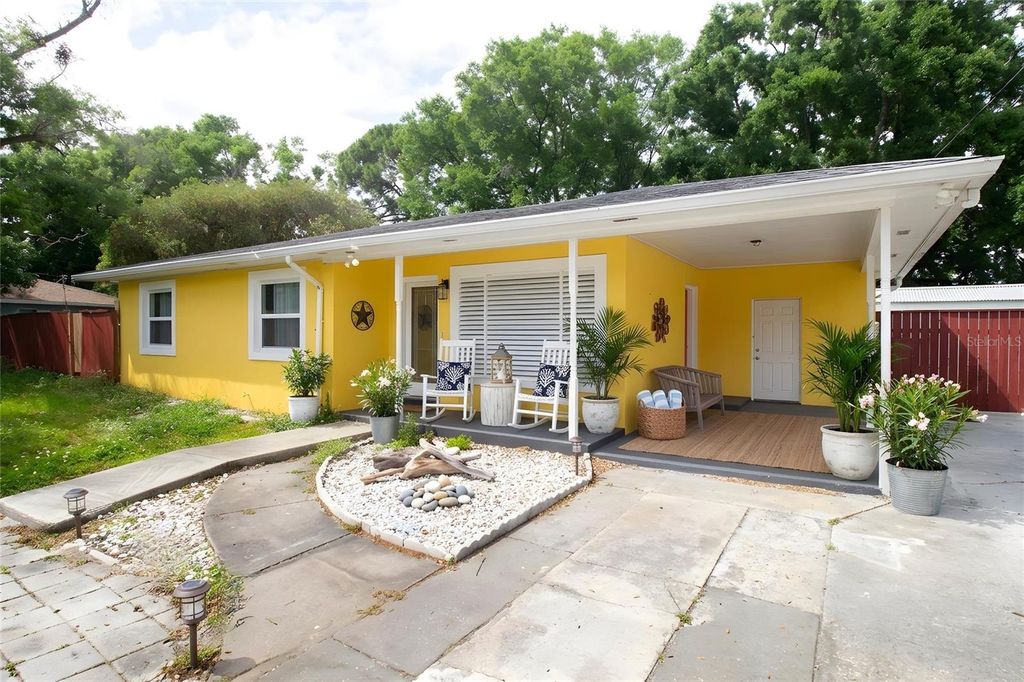 Photo of 7716 E Comanche Avenue, Tampa, FL 33610 (MLS # TB8498424)