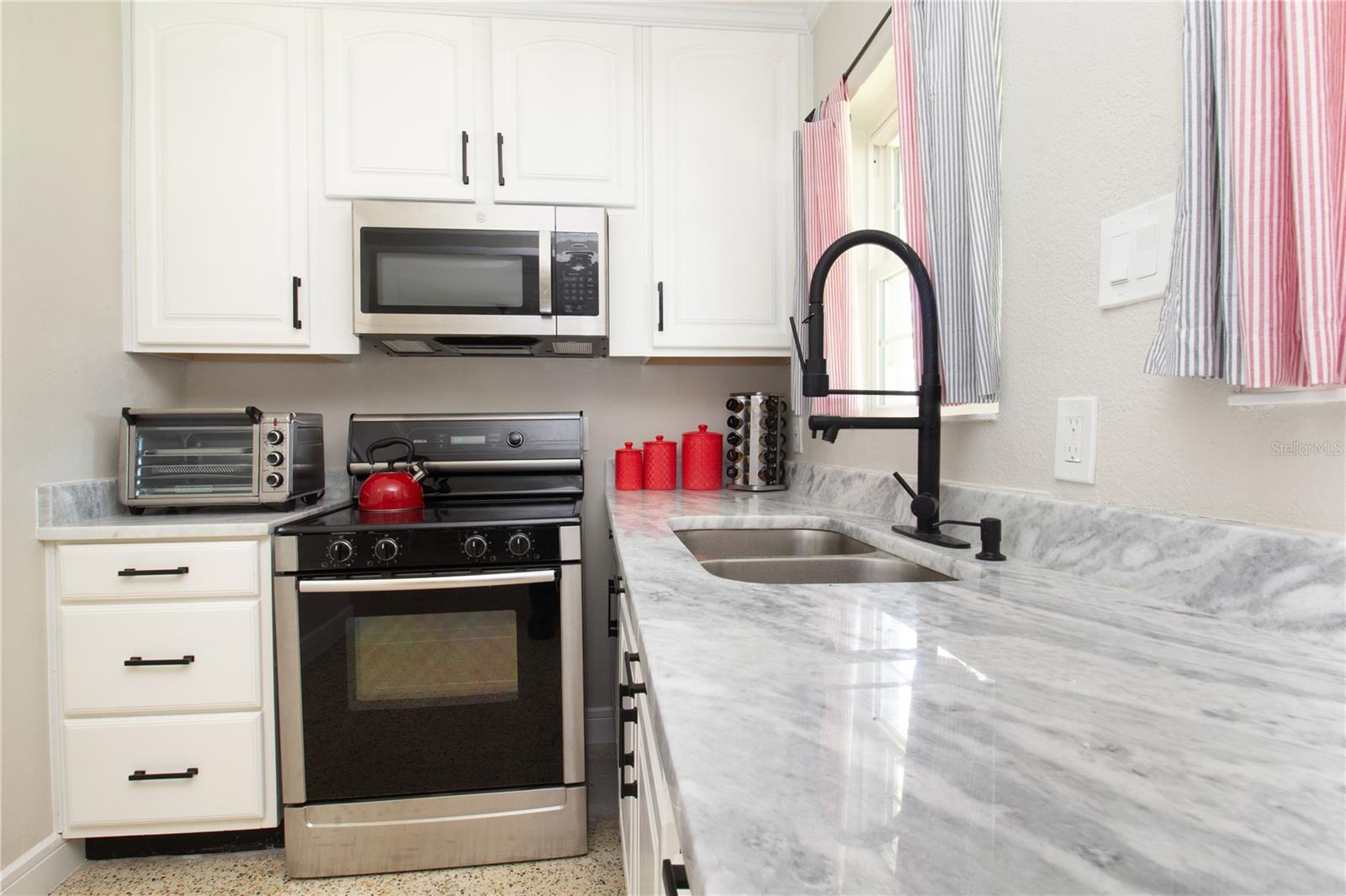 STALEYS SUB - Residential