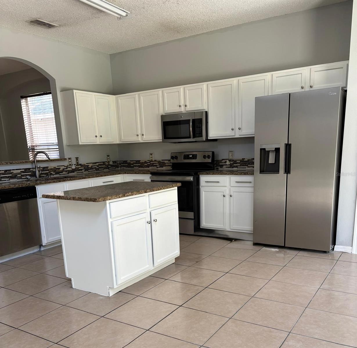 KOKOMO BAY PH 02 - Residential Lease
