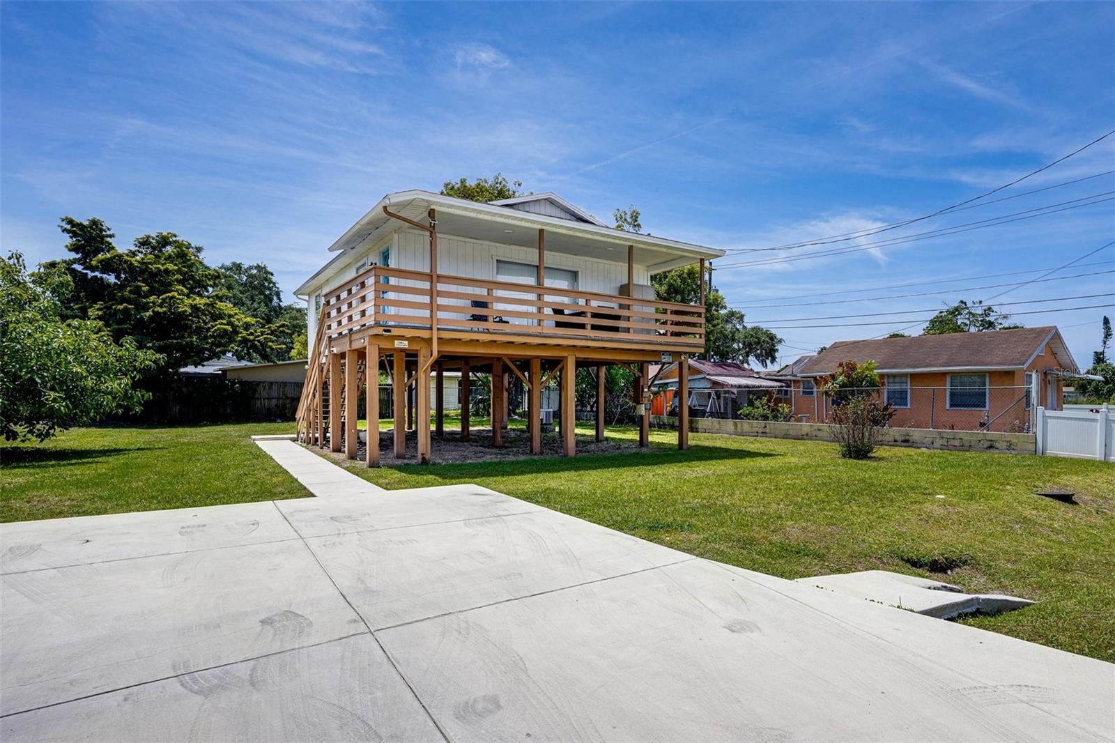 3022 W FRIERSON AVENUE