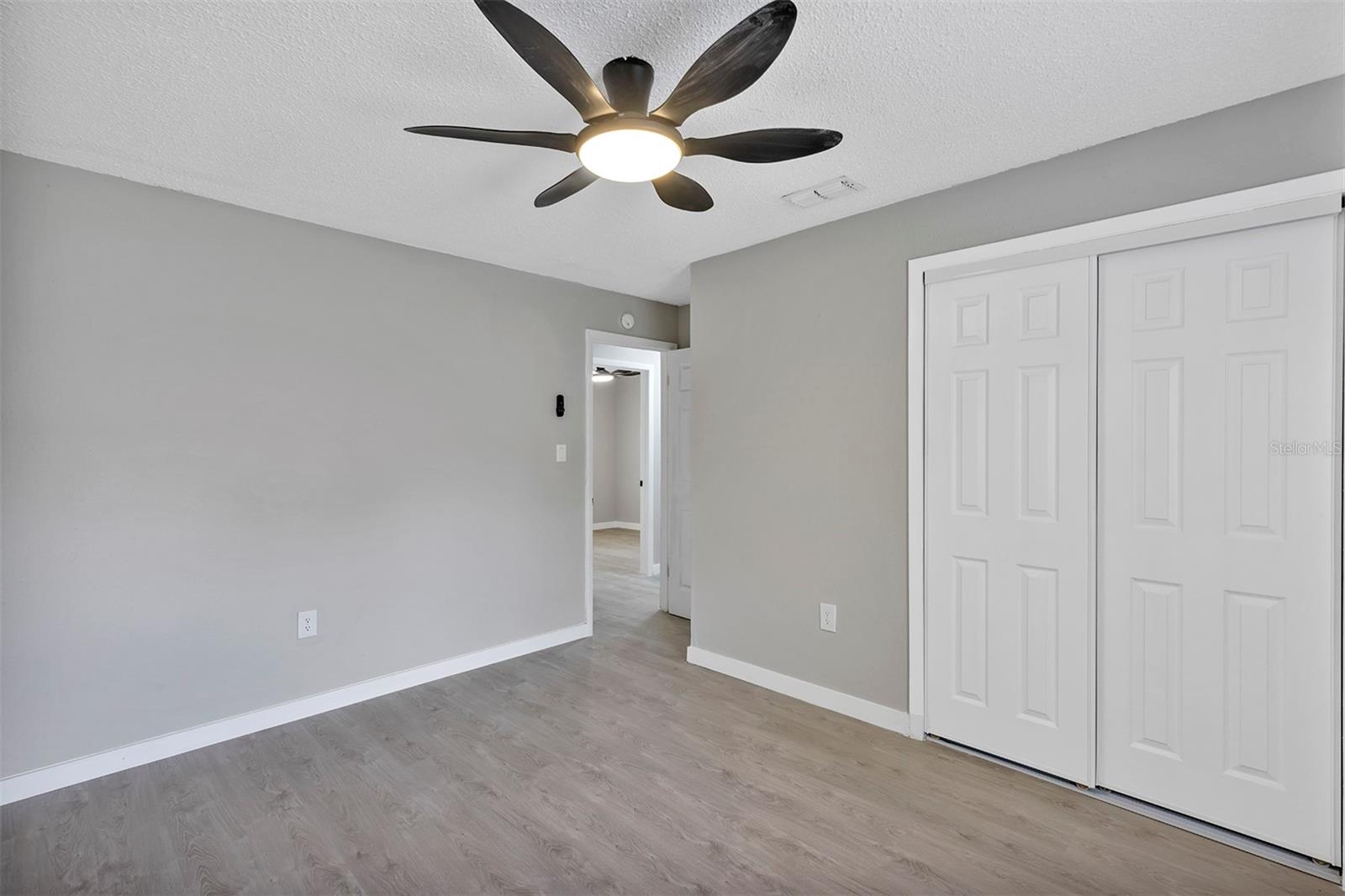 SEMINOLE LAKE ESTATES - Residential Lease