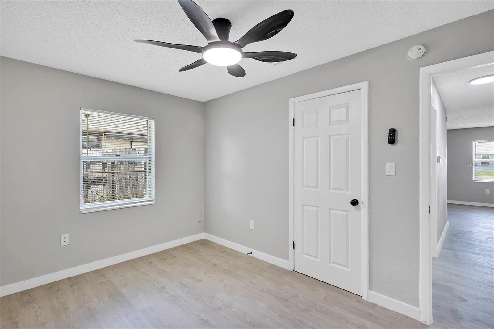 SEMINOLE LAKE ESTATES - Residential Lease