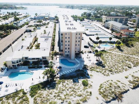 Photo of 1255 Tarpon Center Drive #612, Venice, FL 34285 (MLS # D6147398)