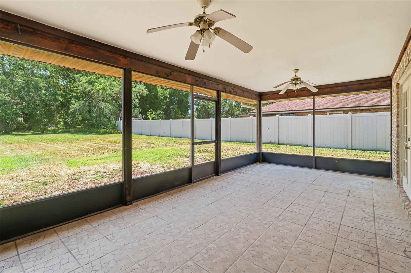 GLEN ABBEY - Residential