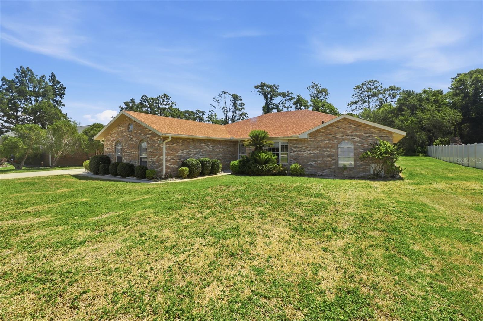 GLEN ABBEY - Residential