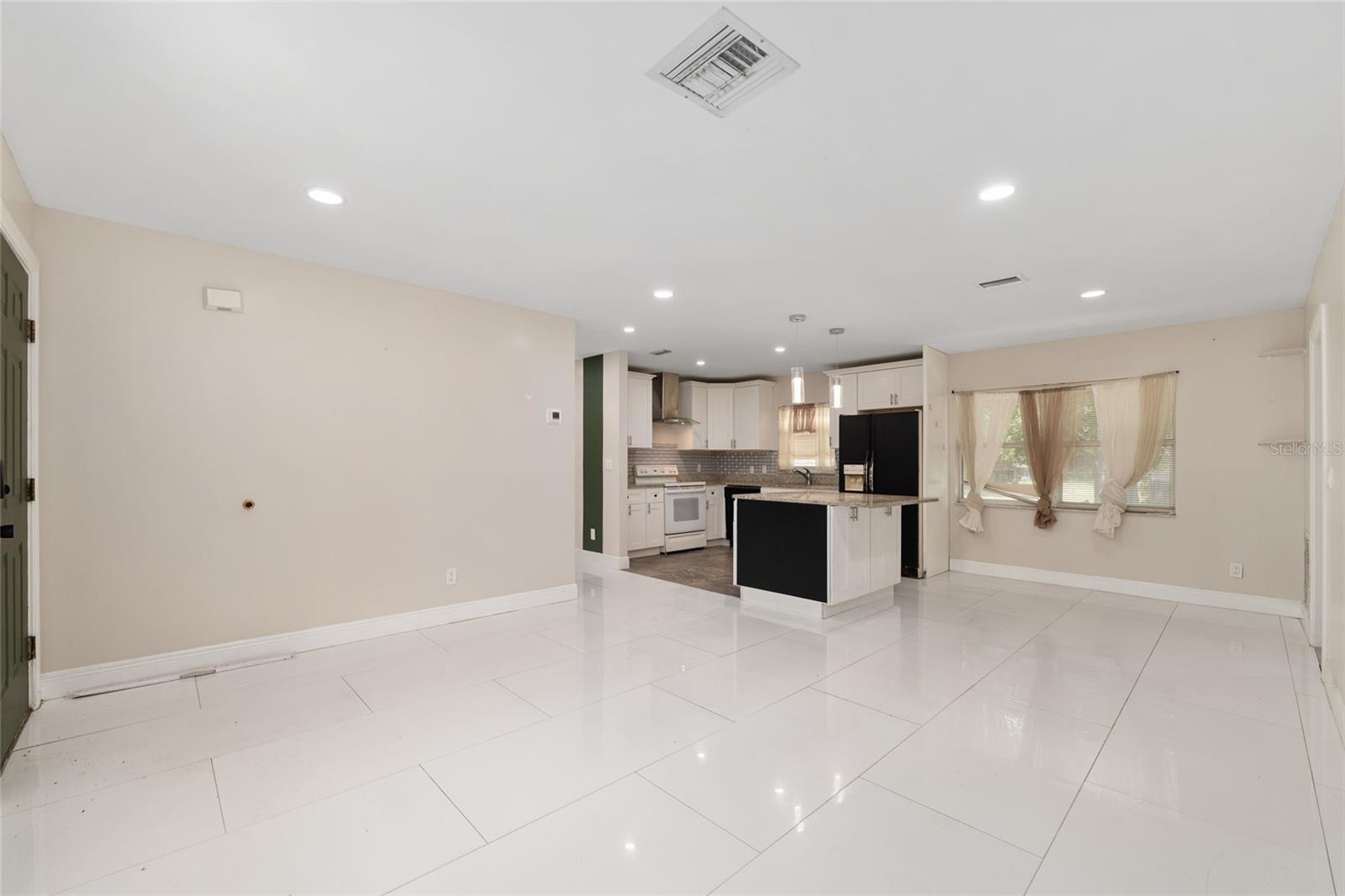 ACREAGE - Residential