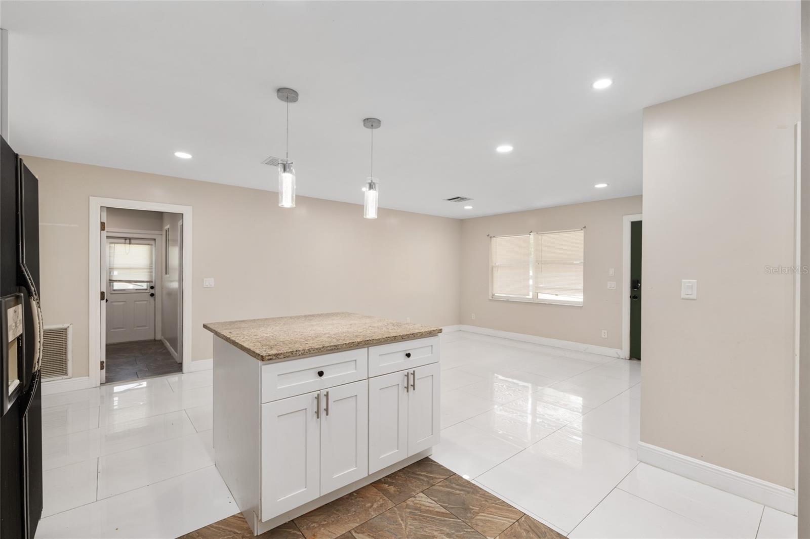 ACREAGE - Residential