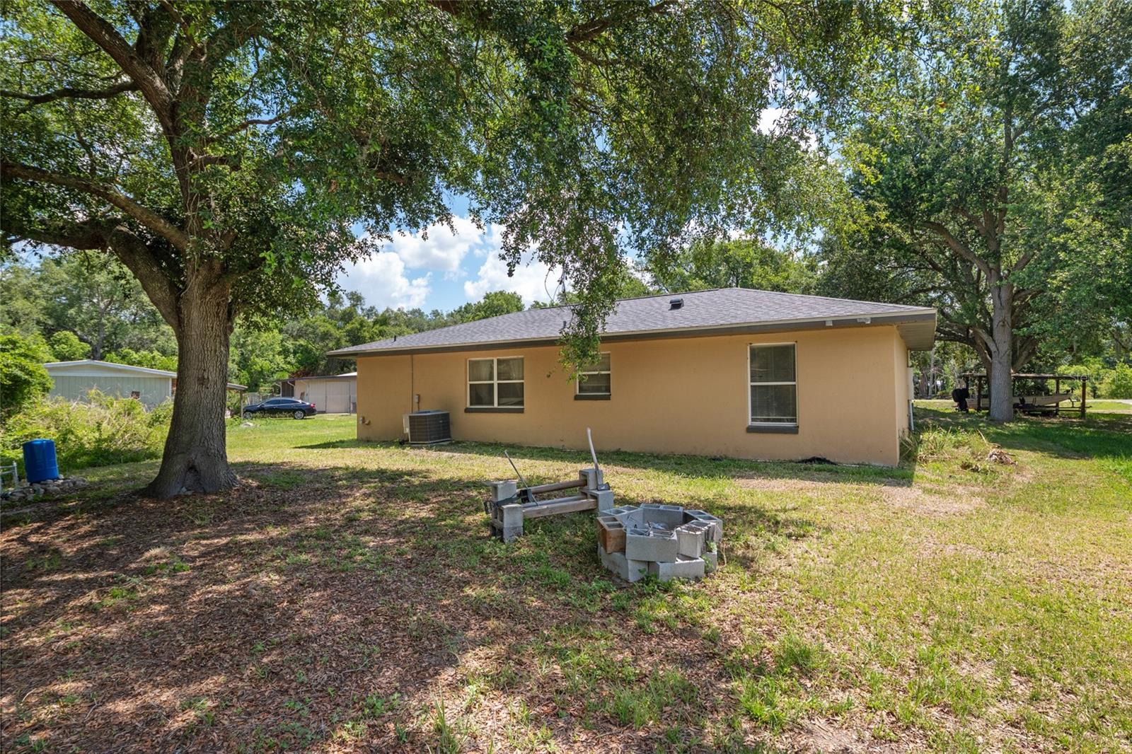 ACREAGE - Residential