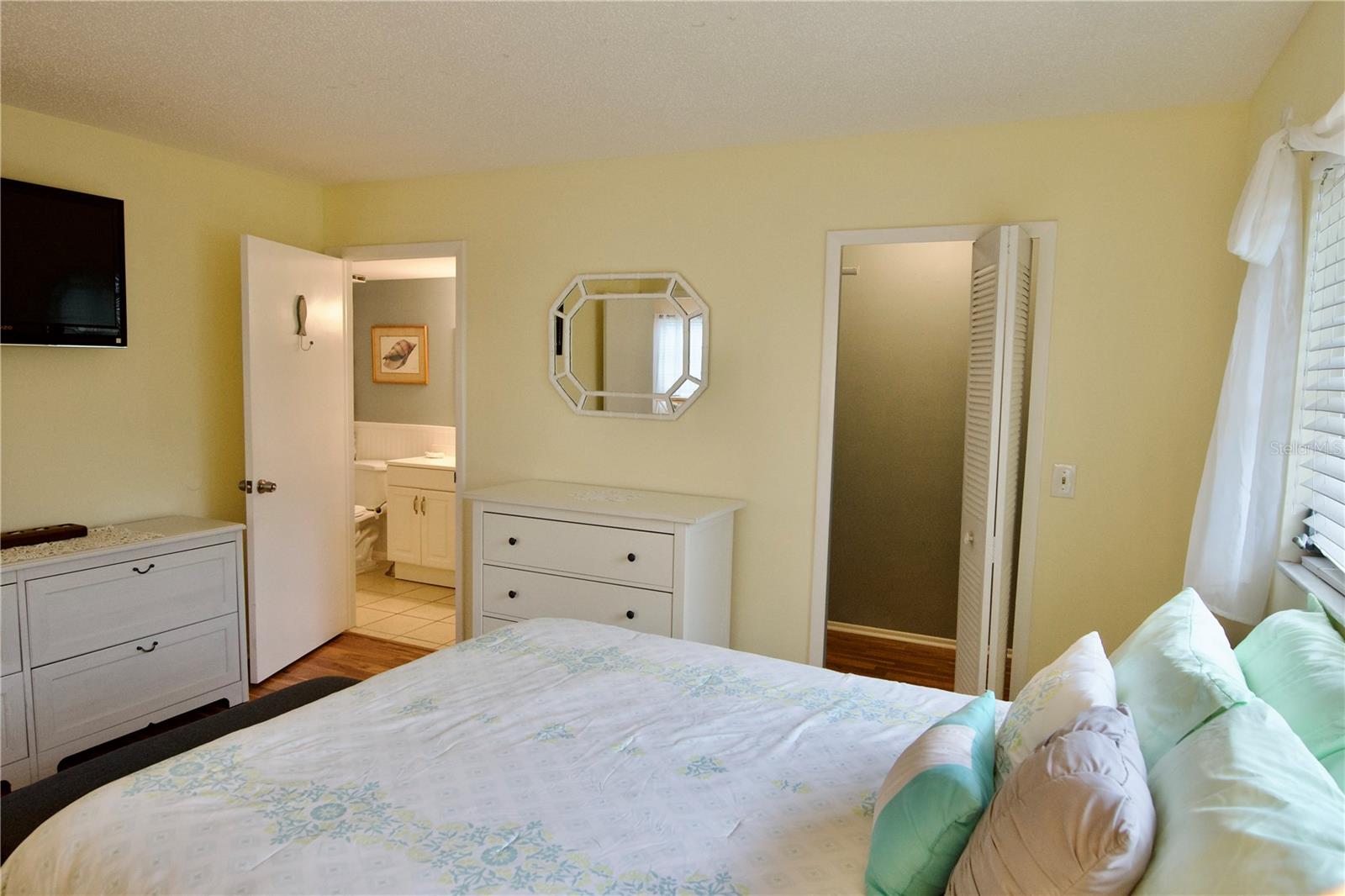 DESOTO SQUARE VILLAS PH I - Residential