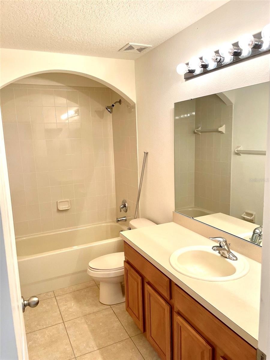 SAWGRASS PLANTATION PH 01A - Residential Lease