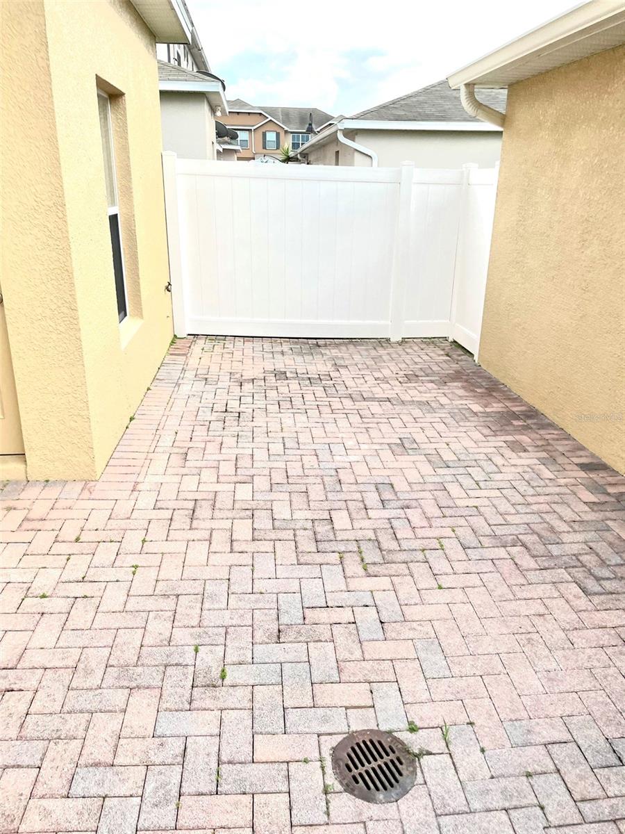 SAWGRASS PLANTATION PH 01A - Residential Lease