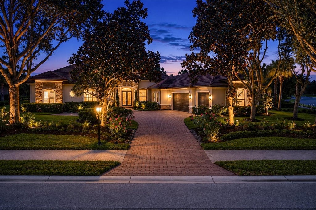 Photo of 9261 Mcdaniel Lane, Sarasota, FL 34240 (MLS # A4697693)