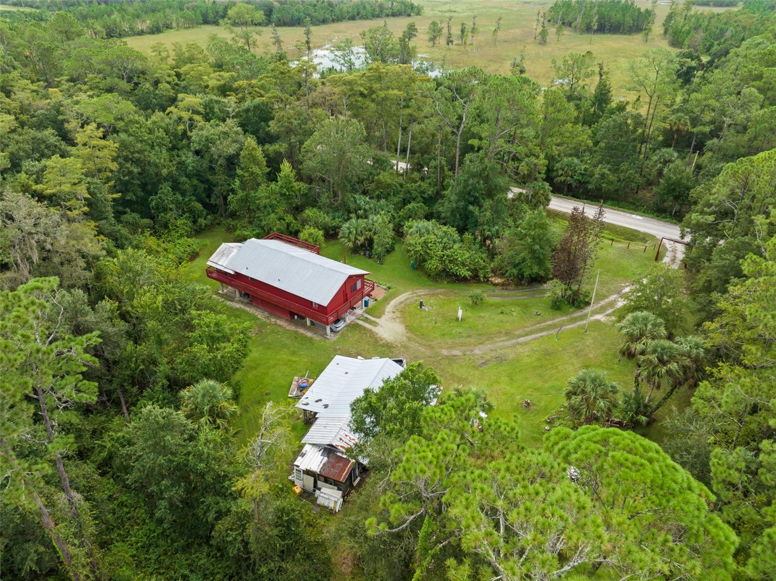 3946 LAKESHORE DRIVE