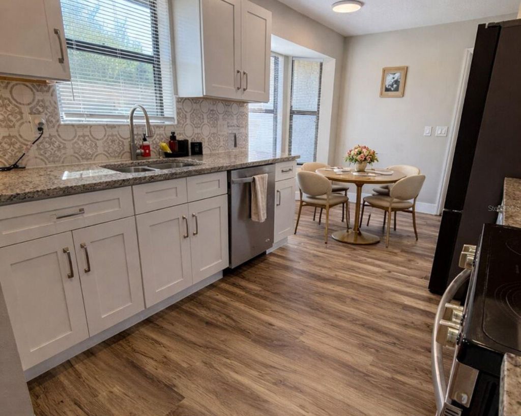 Photo of 1413 Sandalwood Drive, Plant City, FL 33563 (MLS # L4960565)