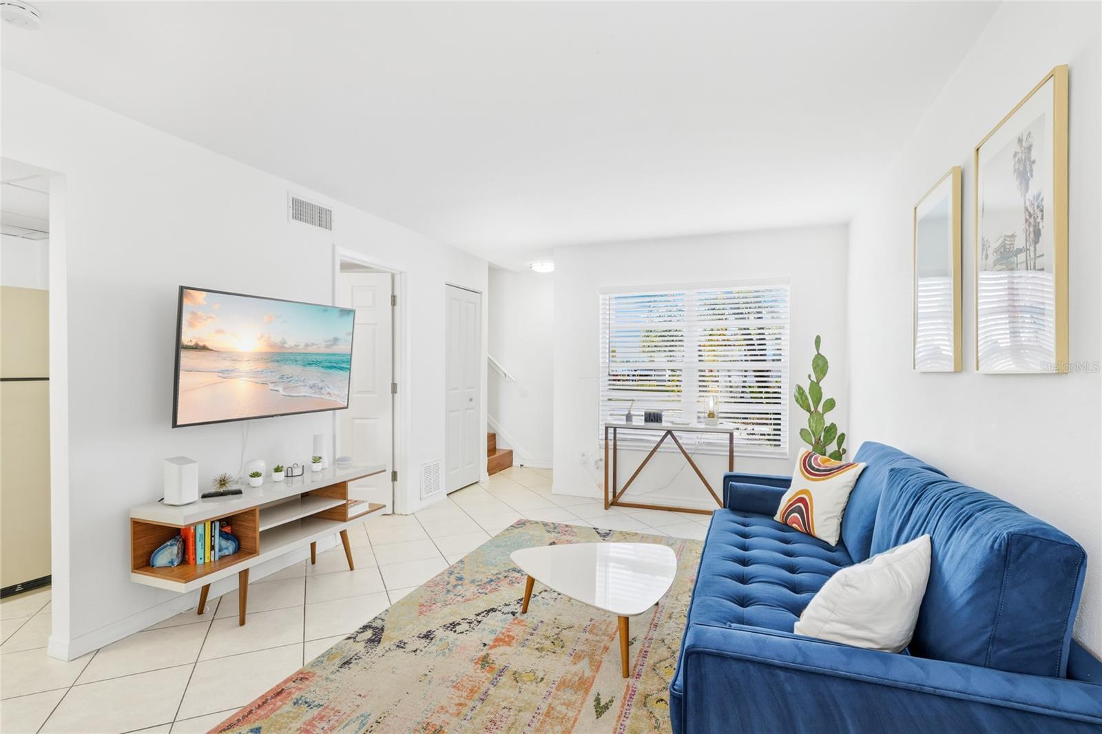 WALKERS SUB - Residential Income