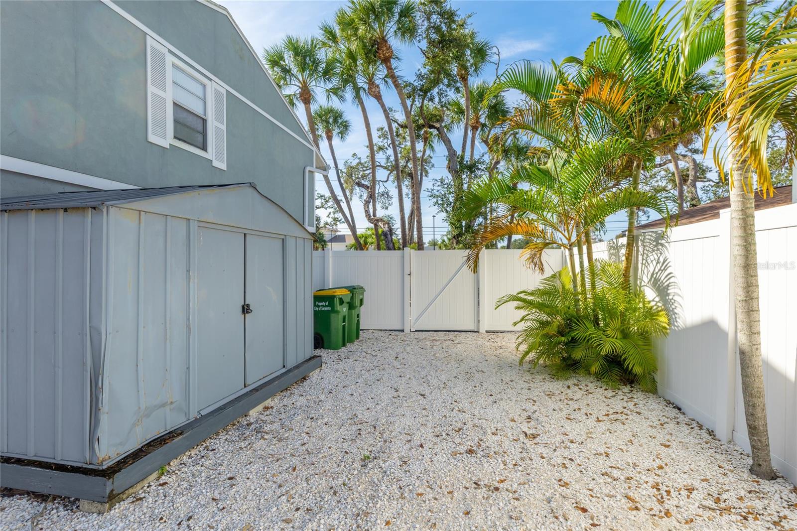 WALKERS SUB - Residential Income