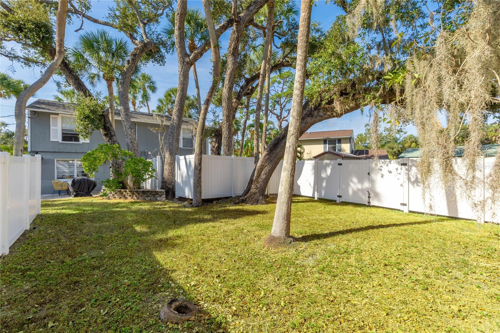 WALKERS SUB - Residential Income