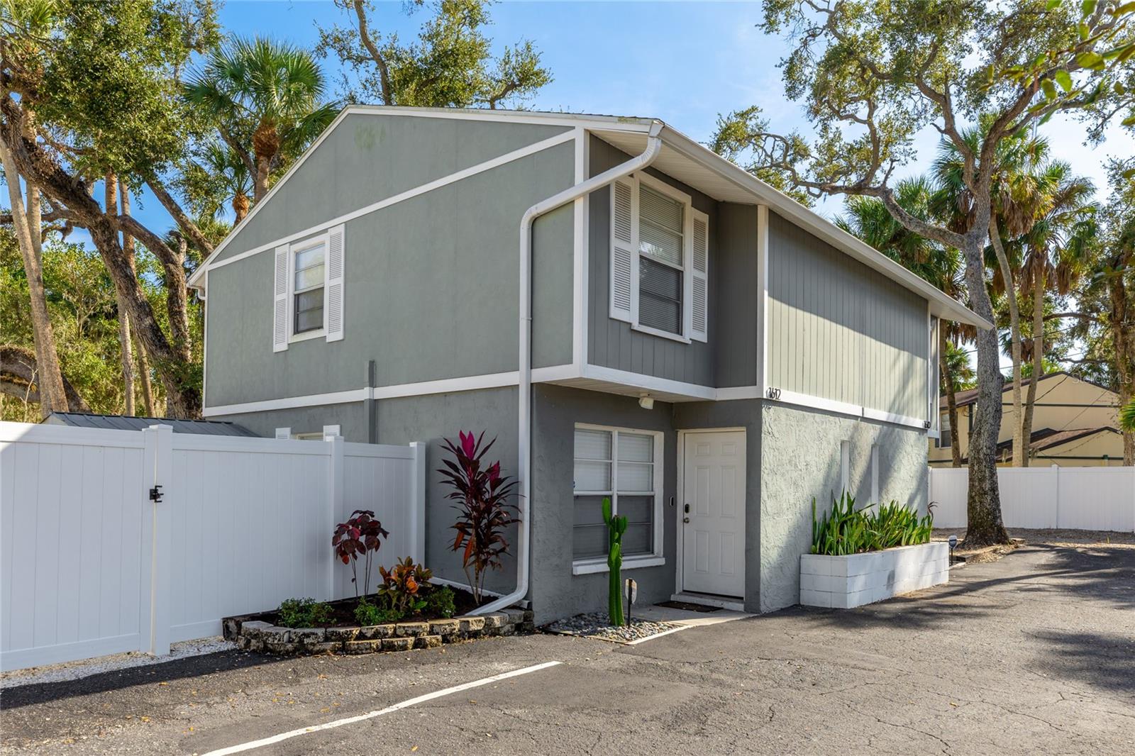 WALKERS SUB - Residential Income