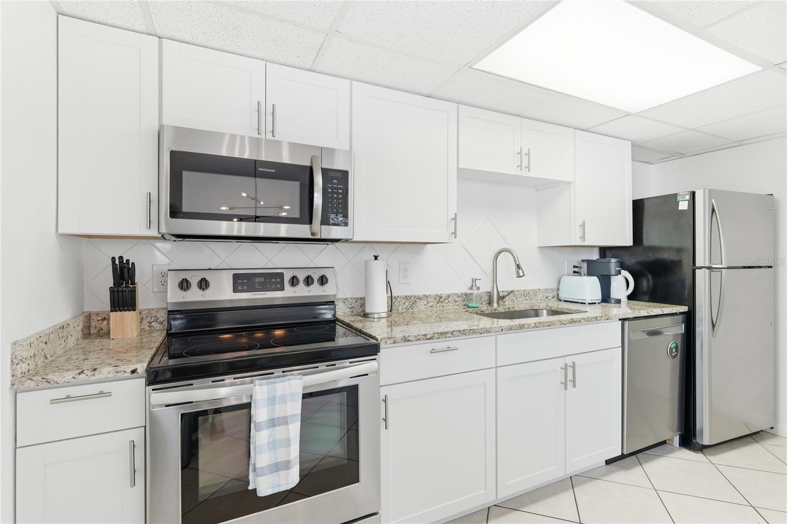 WALKERS SUB - Residential Income