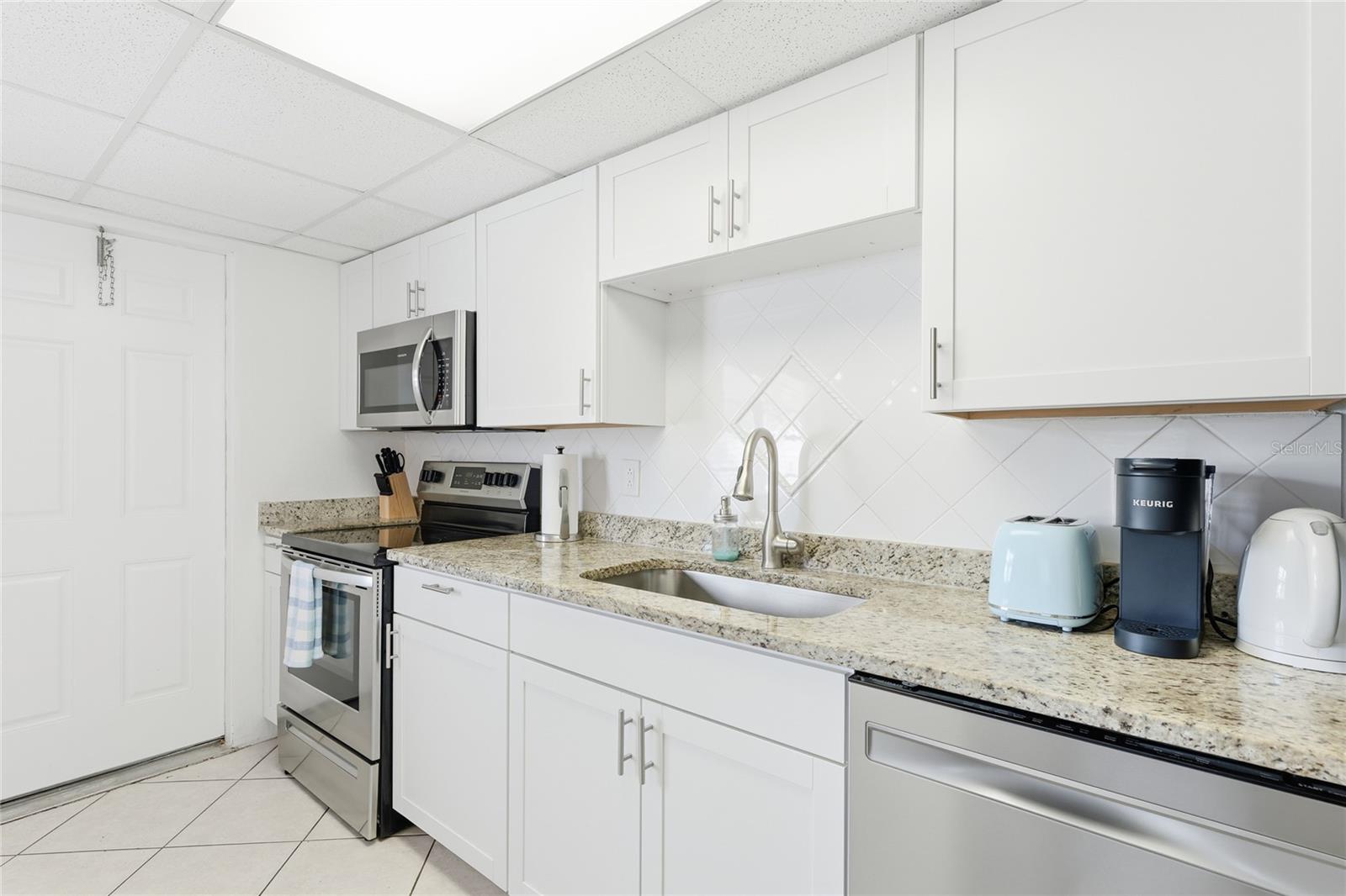 WALKERS SUB - Residential Income