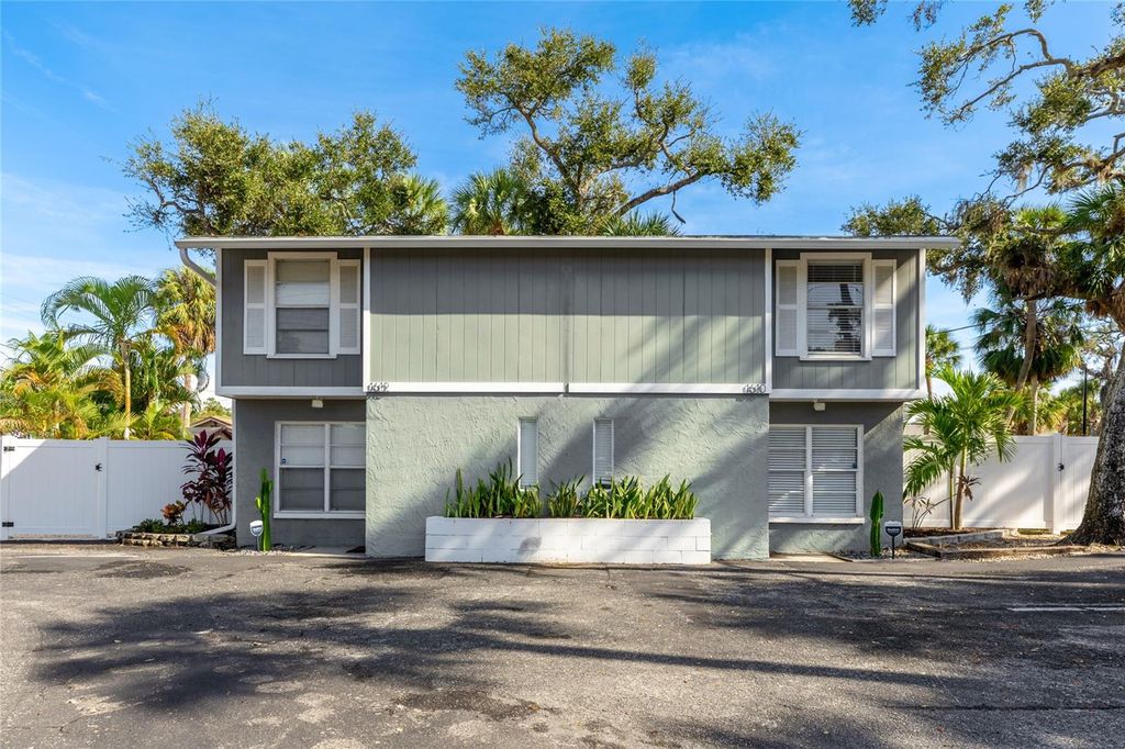 Photo of 1610 Orange Avenue, Sarasota, FL 34236 (MLS # A4673957)