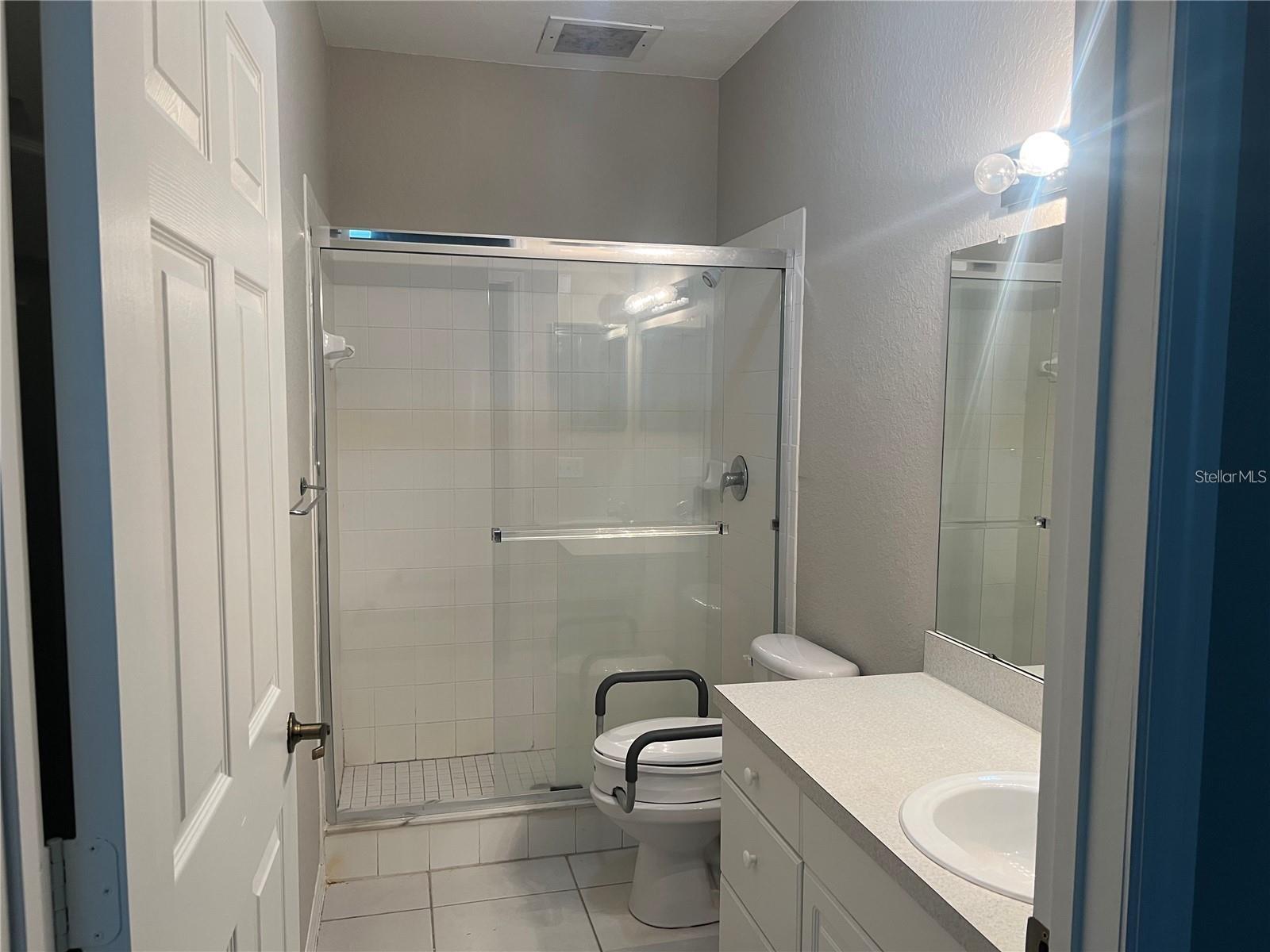 MEDITERRANEA - Residential Lease