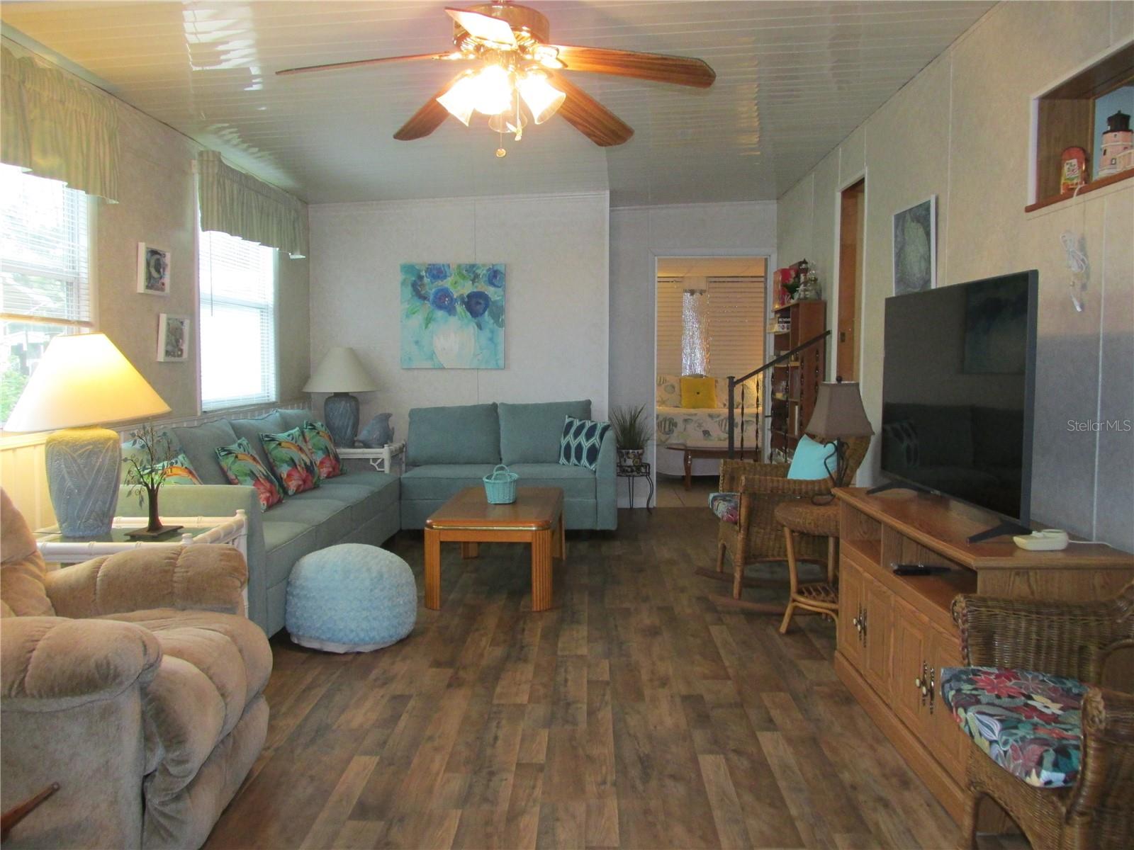 SADDLEBAG LAKE - Residential