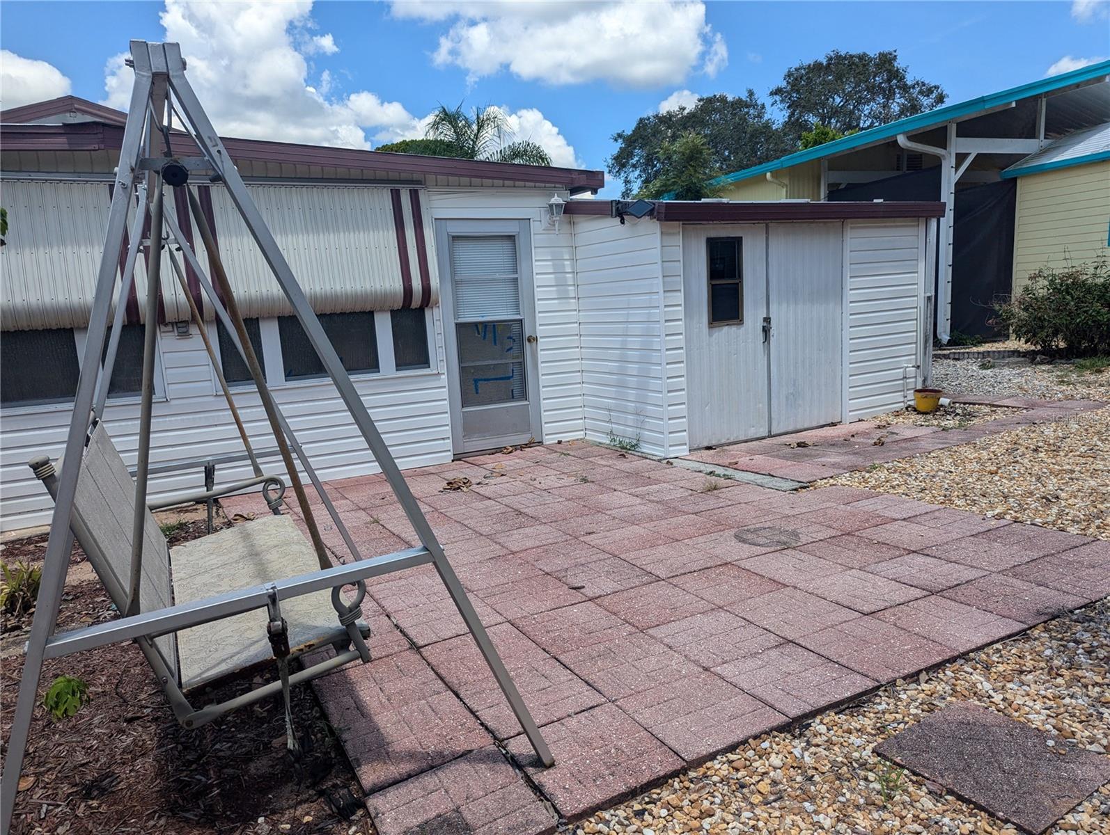 SADDLEBAG LAKE - Residential