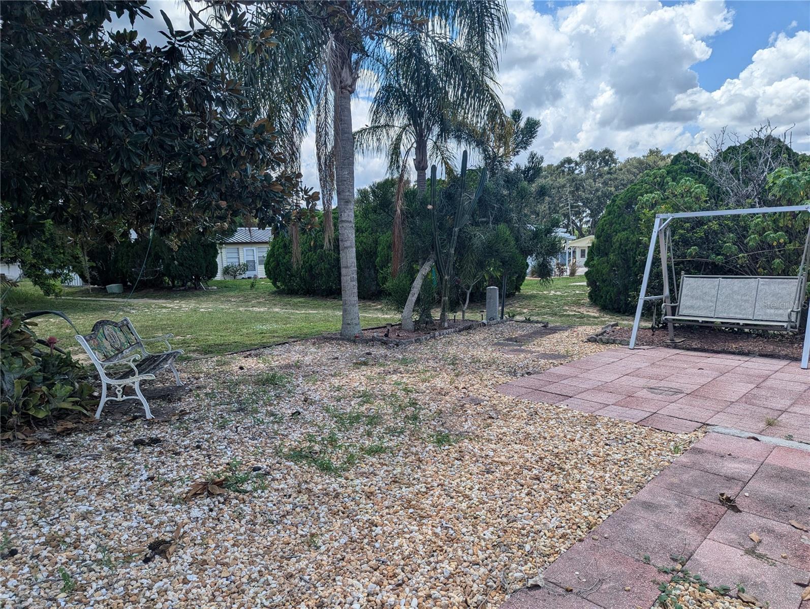 SADDLEBAG LAKE - Residential