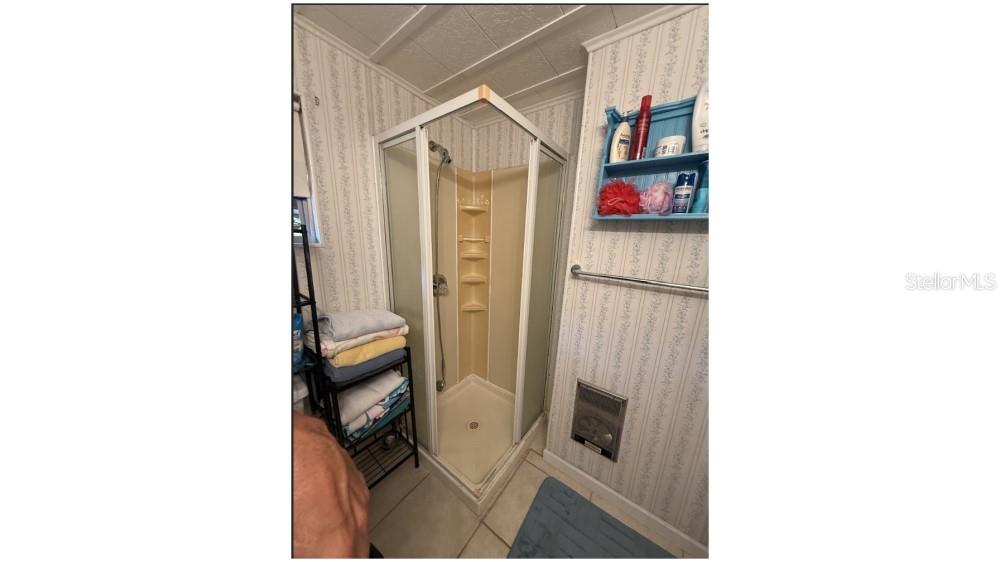 SADDLEBAG LAKE - Residential